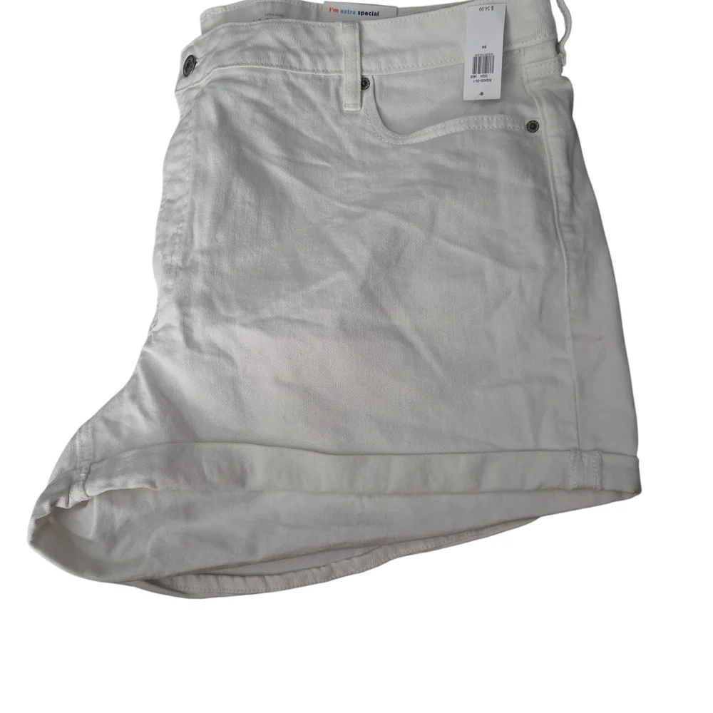 Old Navy White Women's Cuffed Denim Shorts - Picture 3 of 4